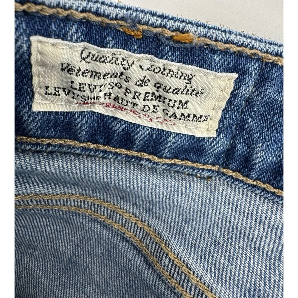 Levis description these